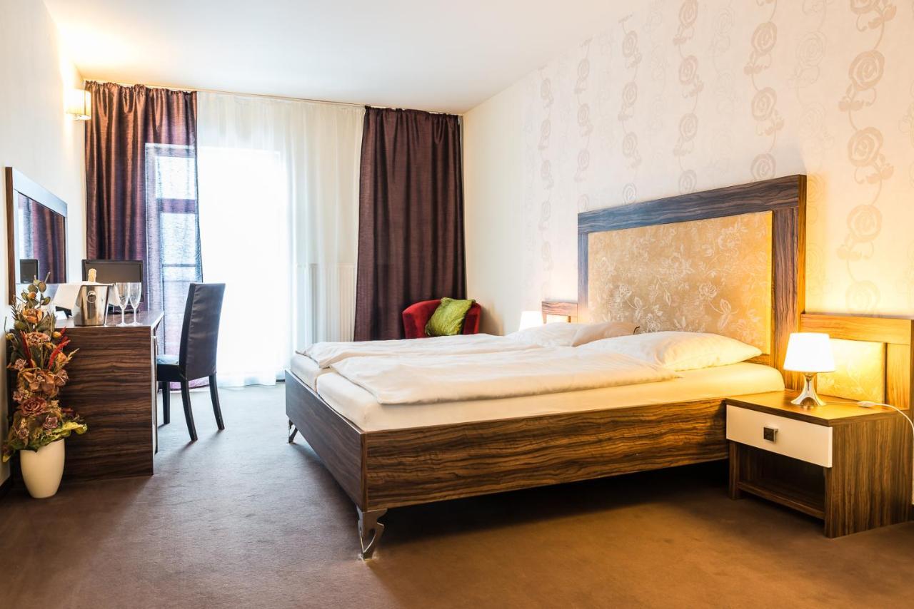 Hotel Dastan レビツェ エクステリア 写真